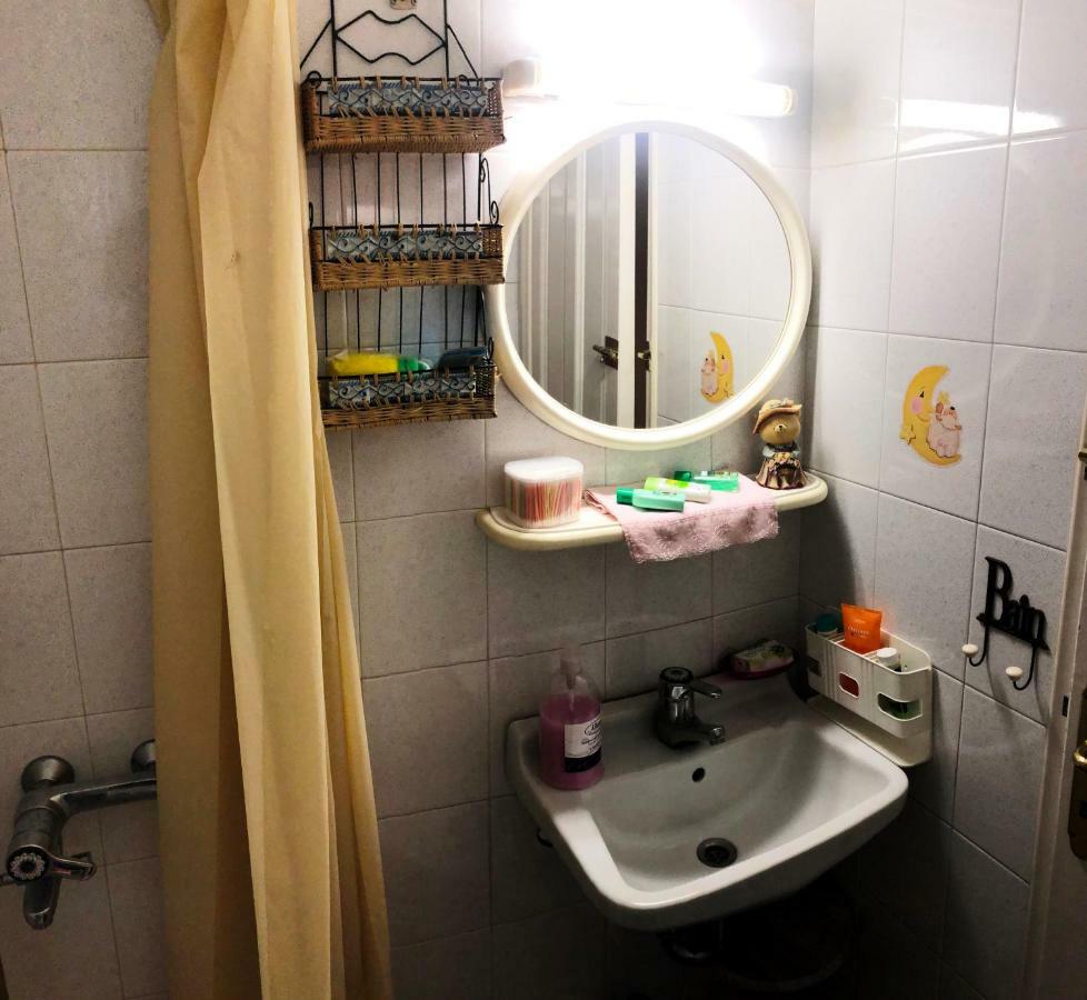Apartamento de 80 m² en Exarchia, con 3 habitación Atenas Exterior foto
